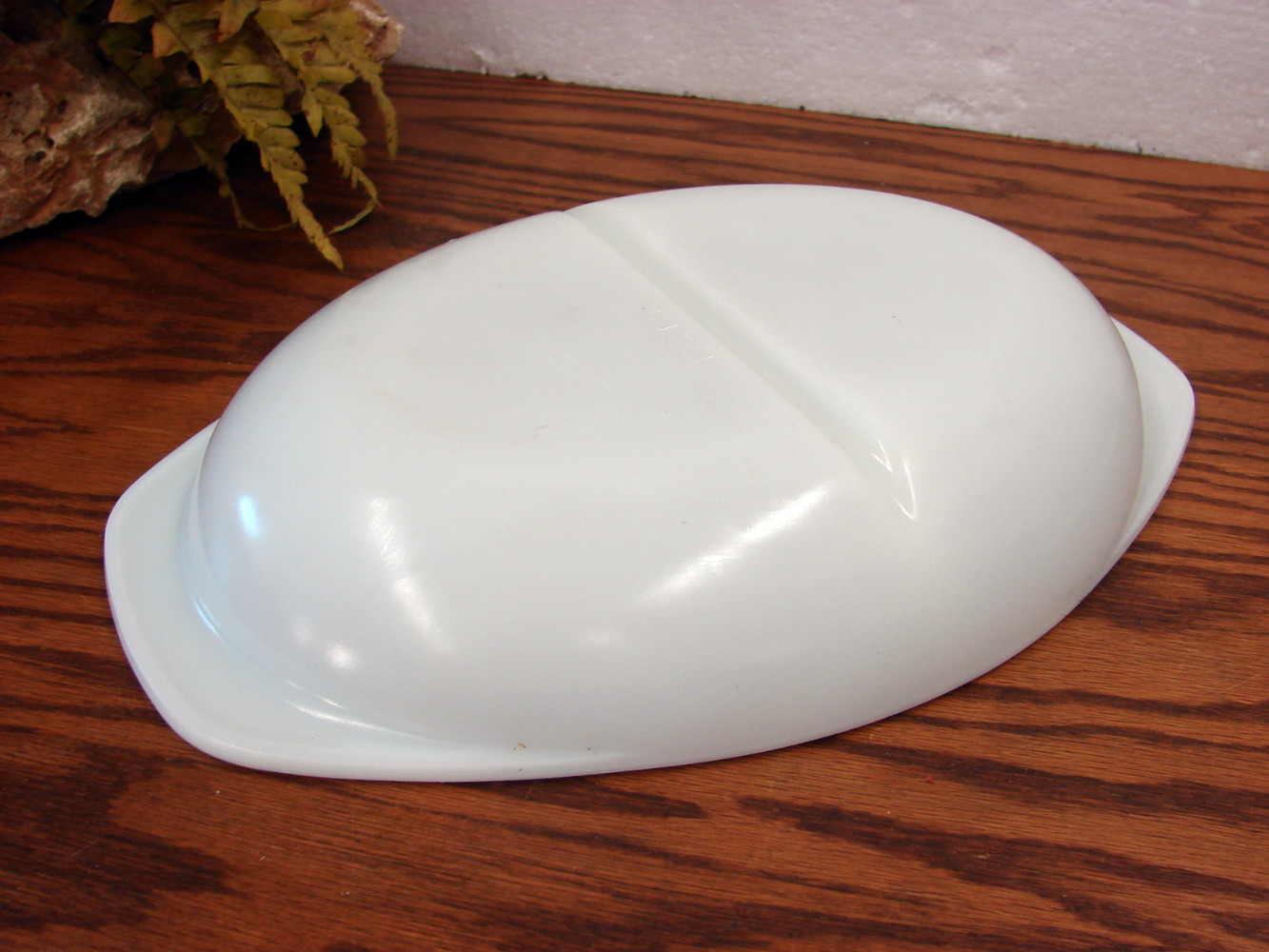 Vintage PYREX Solid White #1063 Divided Dish 1 1/2 Quart - Image 2
