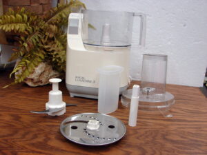 Complete Vintage Electric Regal La Machine II Food Processor LM2 Tested Working
