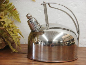 Copper Bottom Revere Ware 2 Qt Tea Pot Kettle Whistling Stainless Teapot