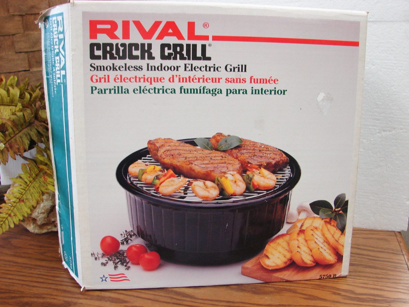 Like New Vintage Black Stoneware Rival Smokeless Indoor Electric Grill #575 in Original Box - Image 2
