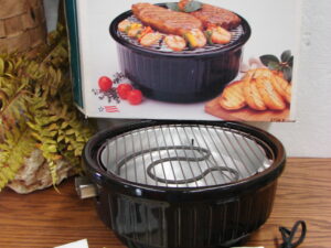 Like New Vintage Black Stoneware Rival Smokeless Indoor Electric Grill #575 in Original Box
