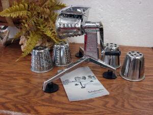 Complete Vintage SaladMaster Manual Food Processor 5 Cones Salad Cutter Shooter Slice Shred