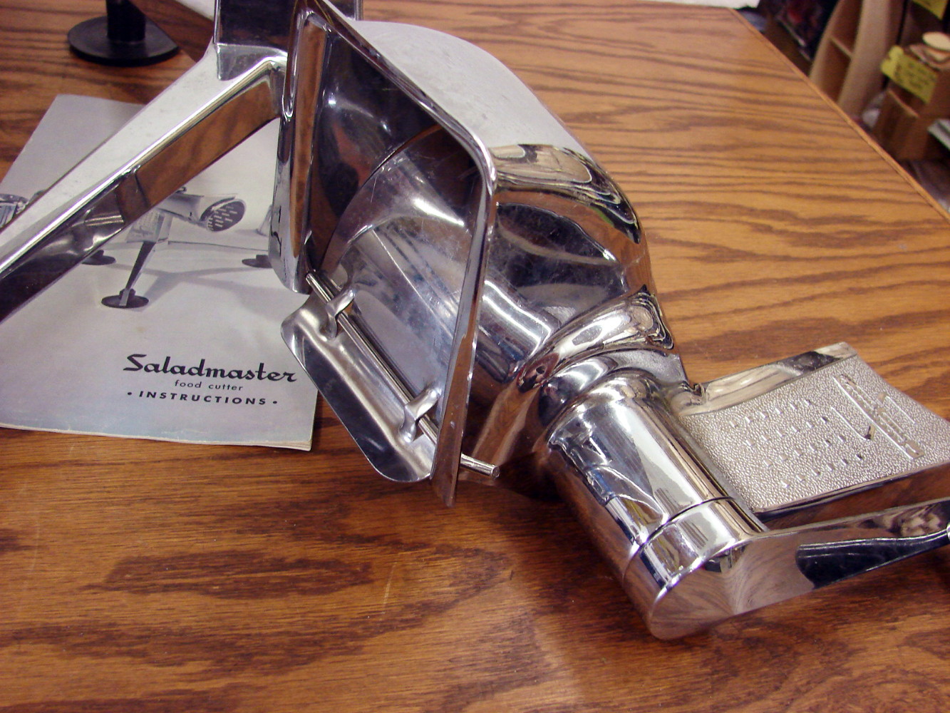 Complete Vintage SaladMaster Manual Food Processor 5 Cones Salad Cutter Shooter Slice Shred - Image 3