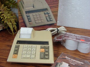 Vintage Texas Instrument T1-5015 Desktop Calculator in Box w/ Extra Paper