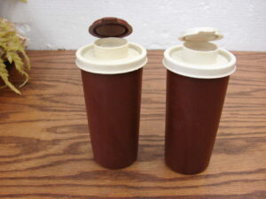 Vintage Tupperware #1329 Brown Tan Flip Top Salt Pepper Shakers Travel Camping