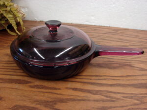Vintage PYREX Glass Visions Cranberry 7" Non Stick Skillet Fry Pan w/ Lid
