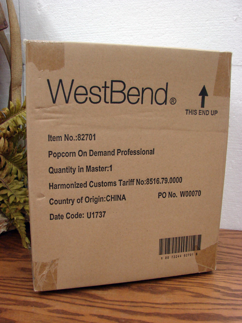 Brand New West Bend Popcorn on Demand Professional #82701 Sealed Box