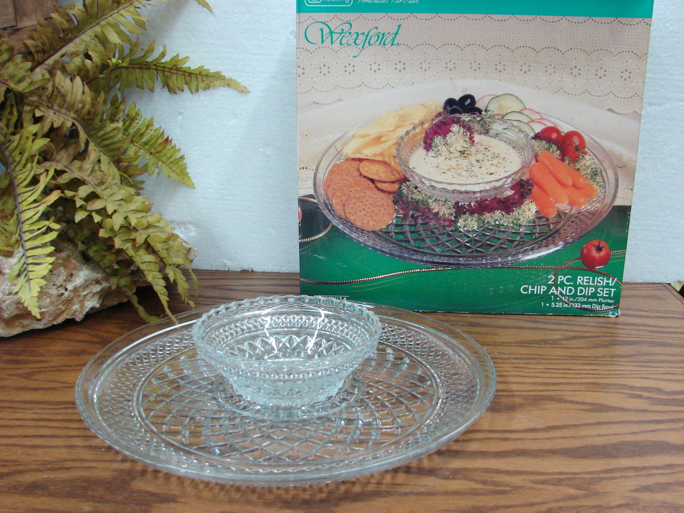 Brand New Vintage Anchor Hocking Wexford MCM Divided Relish Chip Dip Platter in Box