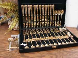 58 Pc Wm Rogers & Son Enchanted Rose Gold Plated Flatware w/ Case as is