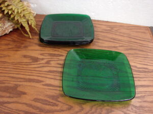 Set/4 8 1/2" Vintage Anchor Hocking Charm Emerald Forest Green Glass Square Plate