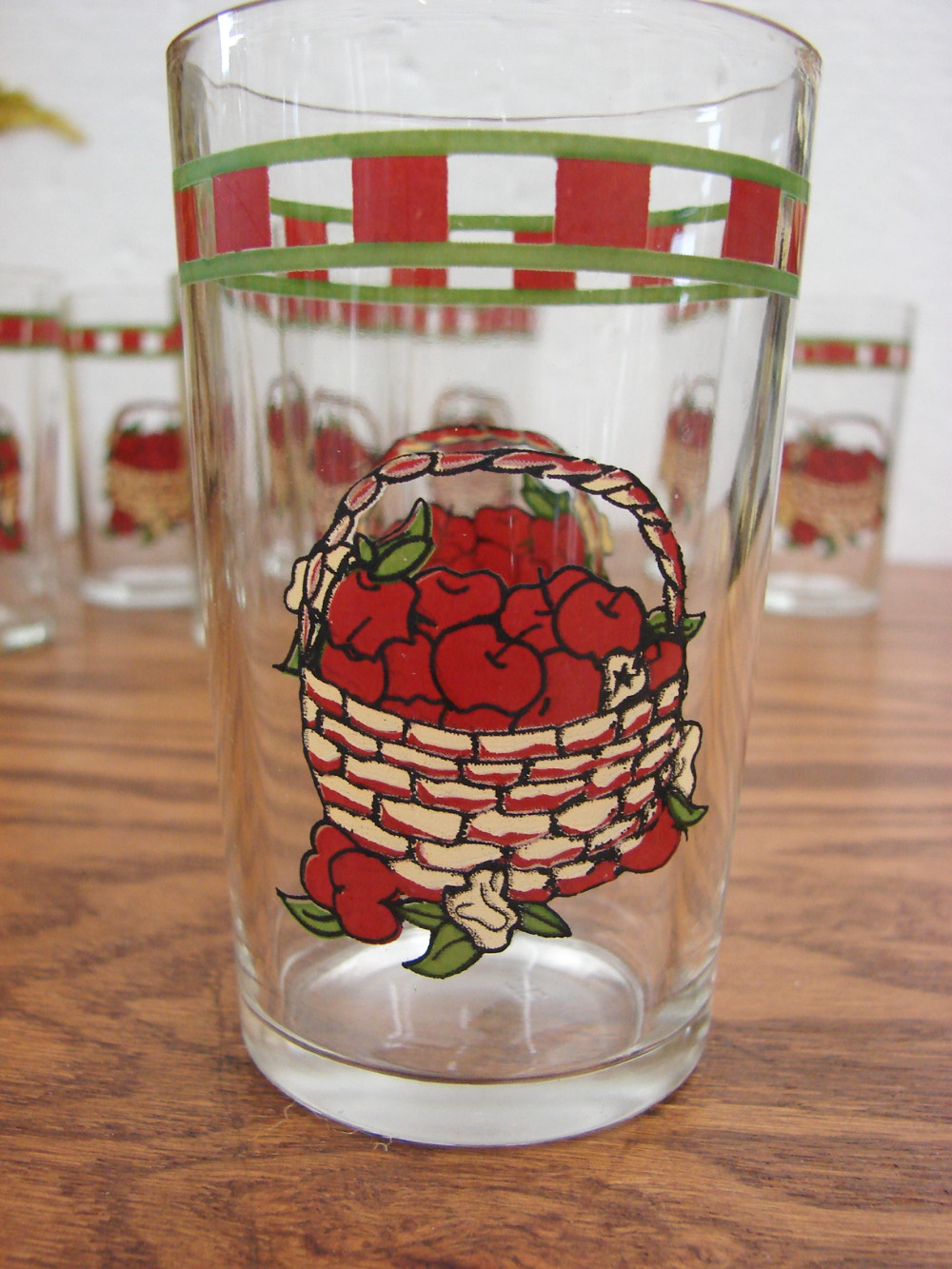 Set/6 Vintage Alco Apple Basket Juice Glasses Red Checkered Rim 4 1/4"