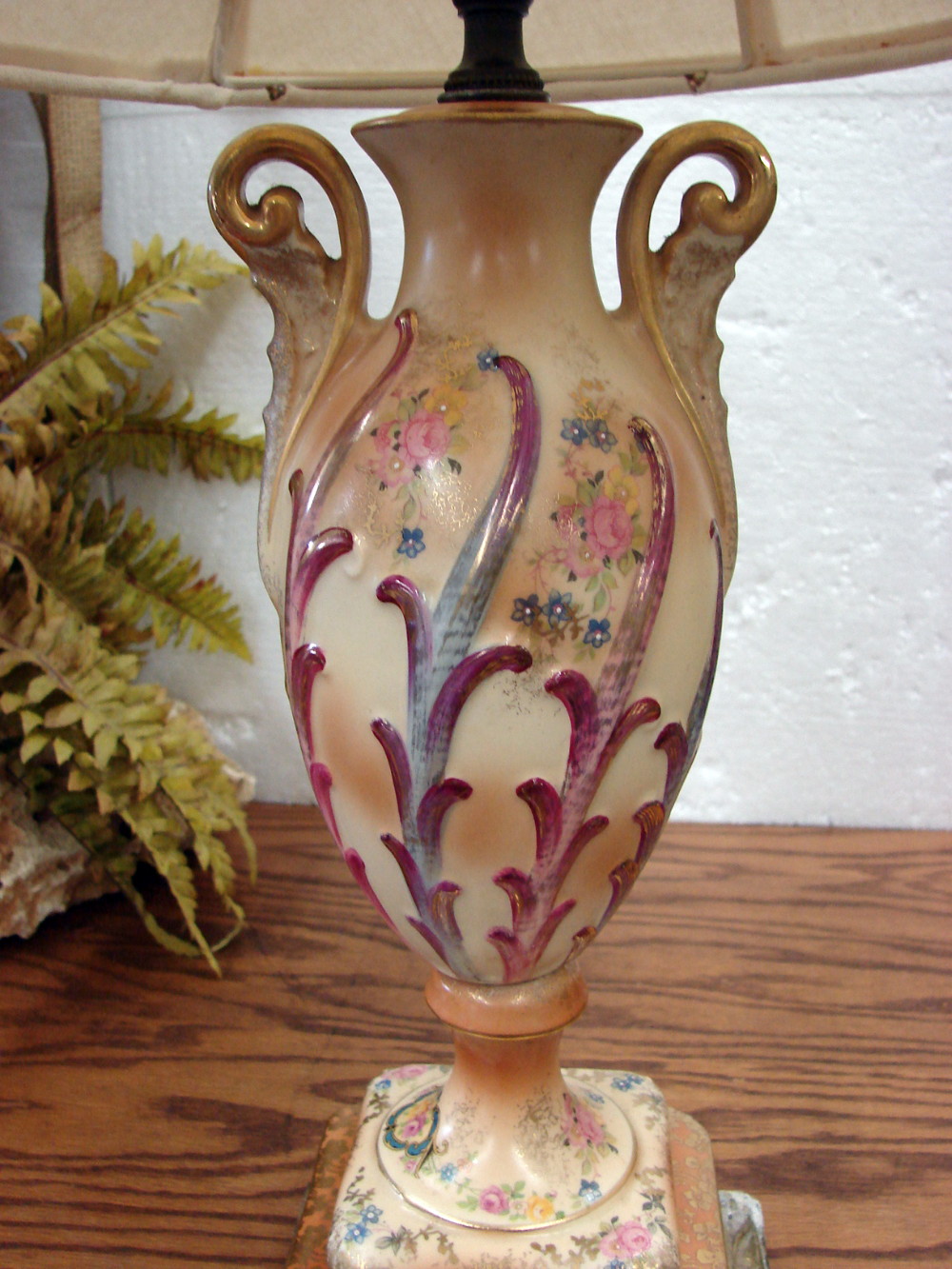 Vintage Victorian Neoclassic Beckwith China Gold Trim Table Lamp w/ Shade Needs Rewire