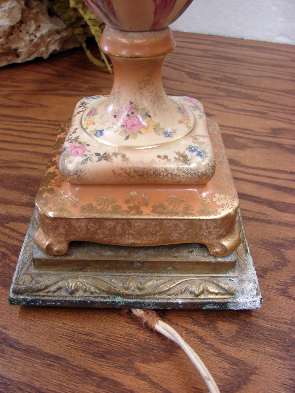 Vintage Victorian Neoclassic Beckwith China Gold Trim Table Lamp w/ Shade Needs Rewire - Image 3