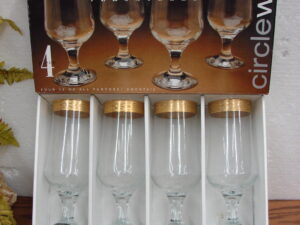 Set/4 Brand New Circleware Versailles Gold Rim Patterned 10 oz All Purpose Cocktail Goblet