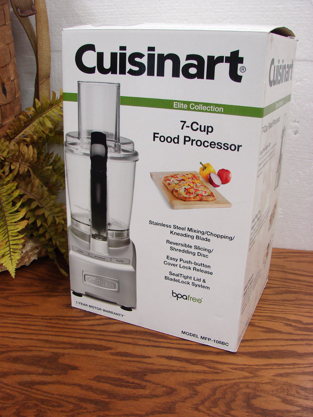 Brand New Cuisinart 7 Cup Elite MFP-108BC Food Processor Simple To Use On Off Pulse Buttons