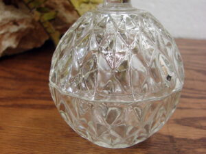 Vintage Diamond Point Crystal Glass Trinket Box Small Globe Sphere Shaped w/ Lid