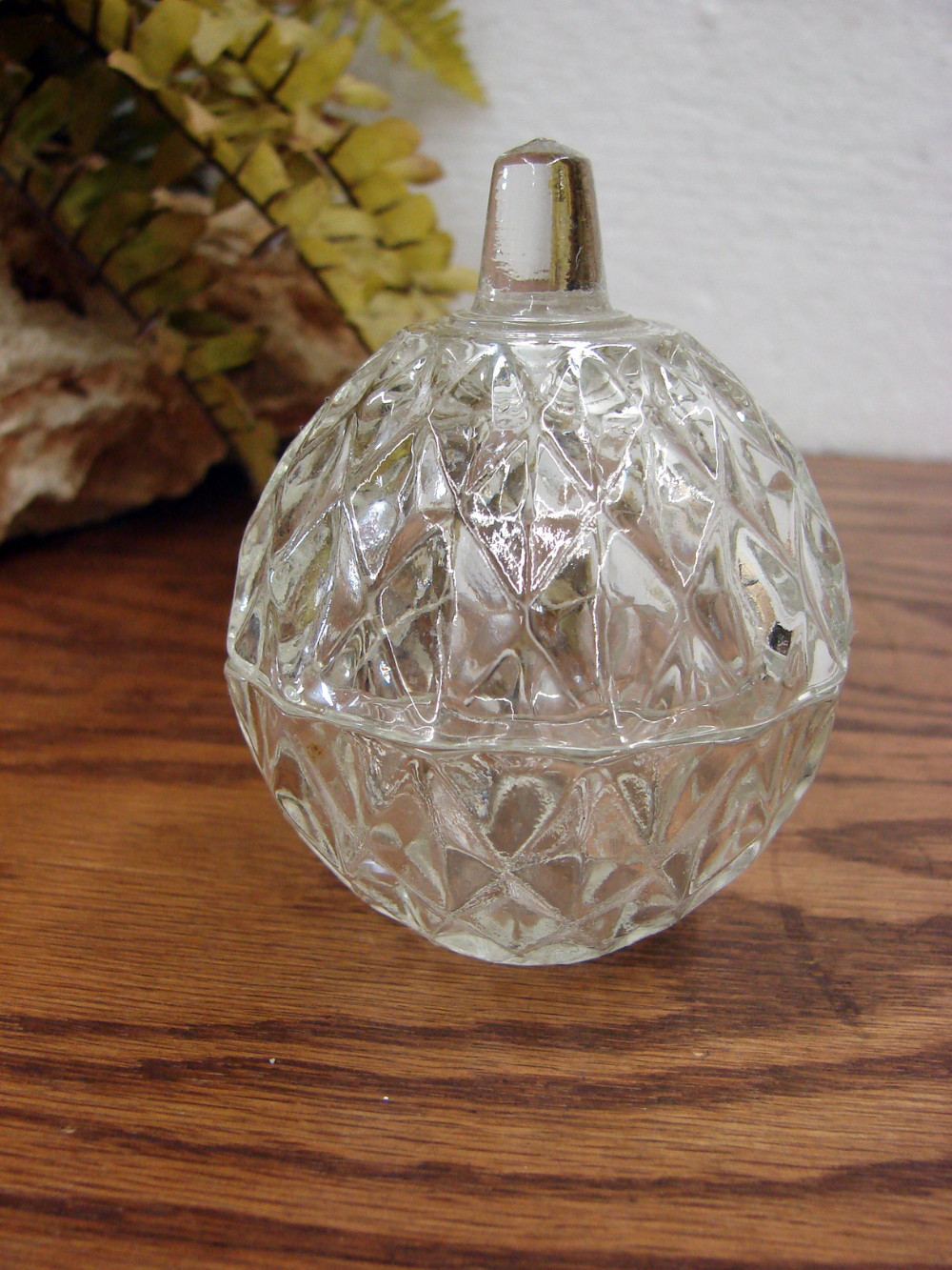 Vintage Diamond Point Crystal Glass Trinket Box Small Globe Sphere Shaped w/ Lid
