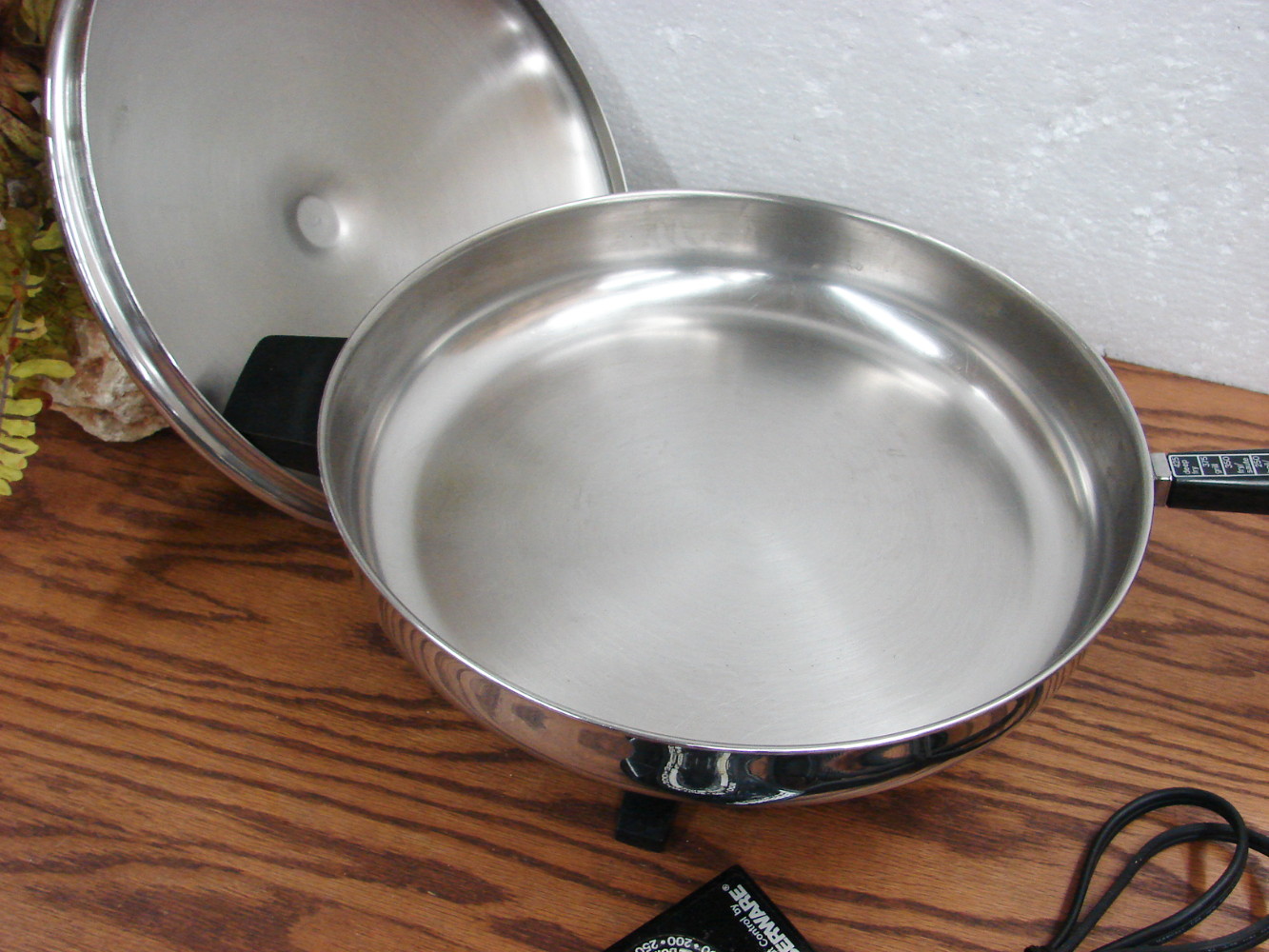 Used Farberware Stainless Steel Cooks Handle 12" Electric Skillet B3000 Tested Working - Image 5