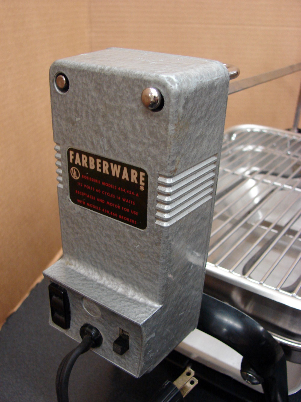 Stainless Farberware Open Hearth Indoor Electric Motor Broiler Grill Rotisserie 450 w/ Spatula - Image 2