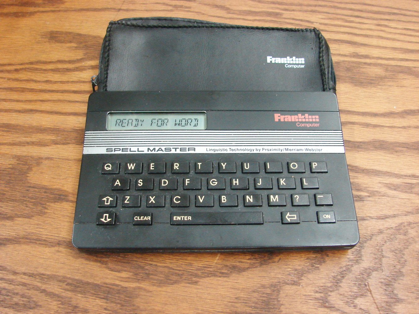Vintage Franklin Spelling Computer SA-103 Hand Held Early Electronic Spell Check w/ Case