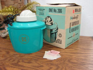 Like New Vintage Hankscraft #206 Turquoise MCM Vaporizer Humidifier in Box Tested Working