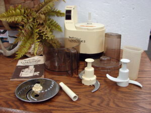Vintage Electric Moulinex La Machine II Food Processor w/ Manual Tested Bonus Dough Hook