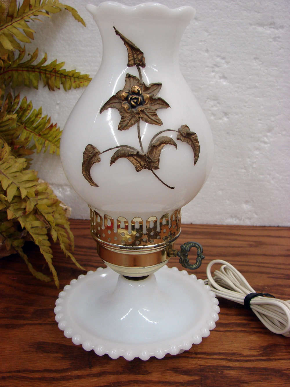 Vintage MCM Hollywood Regency Carl Falkenstein Milk Glass Boudoir Lamp Hurricane Shade - Image 2