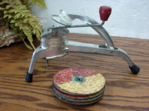 Moulinex Hand Held Multi Mouli-Grater 4 Drum Heads Shredder Slicer w/ Papers