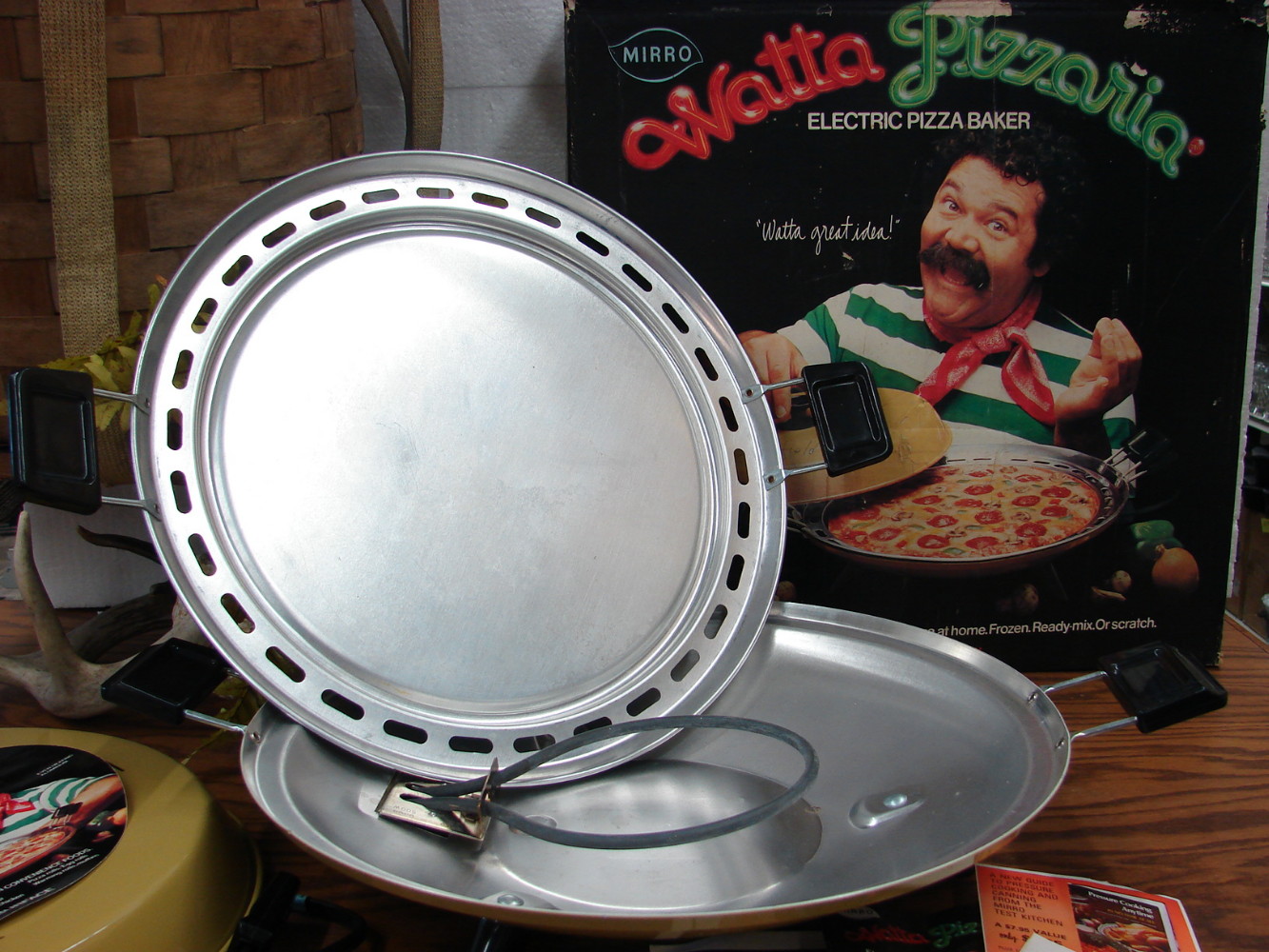 Like New Vintage Mirro Watta Pizzaria Round Electric Pizza Baker Maker Original Box - Image 3