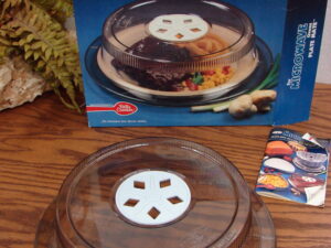 Brand New Vintage Nordic Ware Plate Mate Splatter Cover for Microwaves