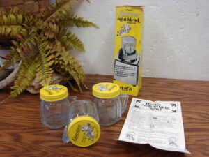 Set/3 Vintage Osterizer 3 3/4" Mini Blend & Store 8 oz Plastic Container Metal Lid in Box