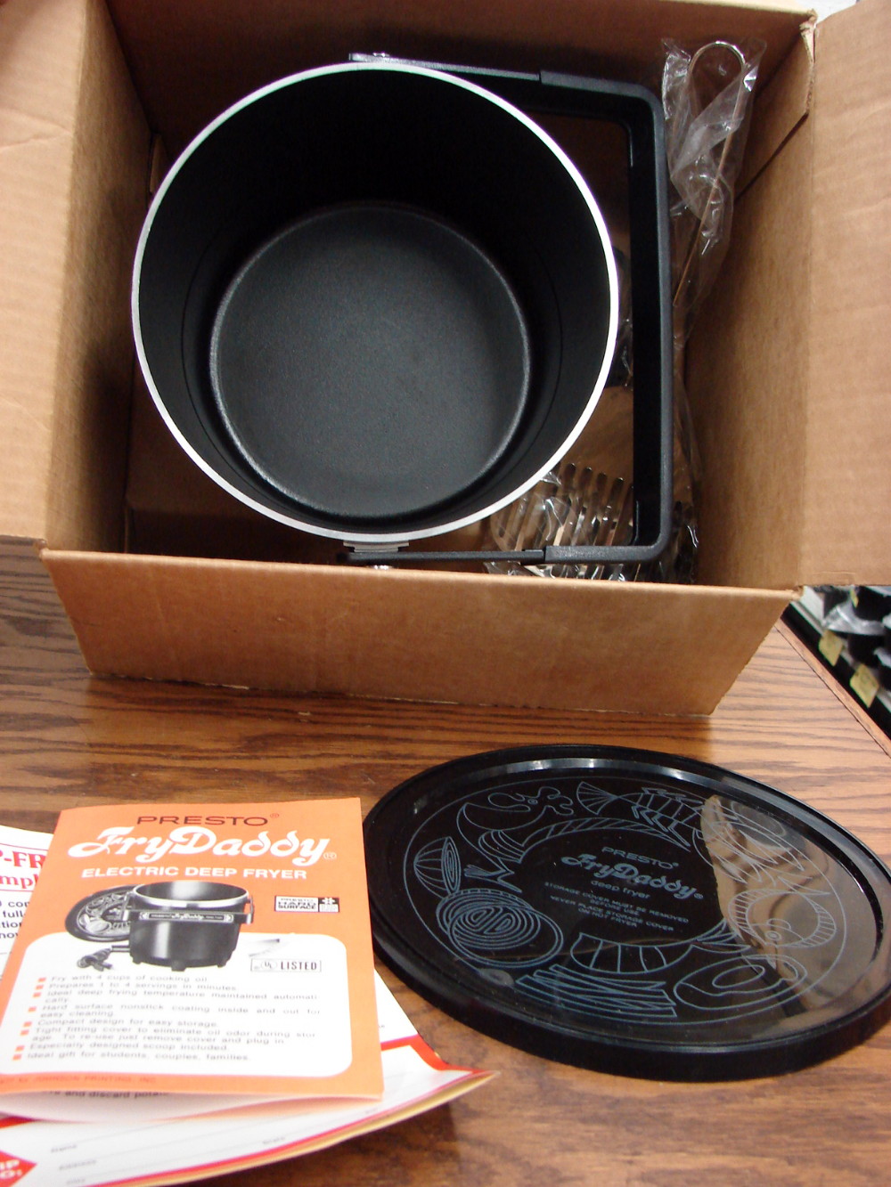 Brand New Complete Vintage Presto FryDaddy Electric Deep Fryer #05420 Non Stick 4 Cup - Image 2