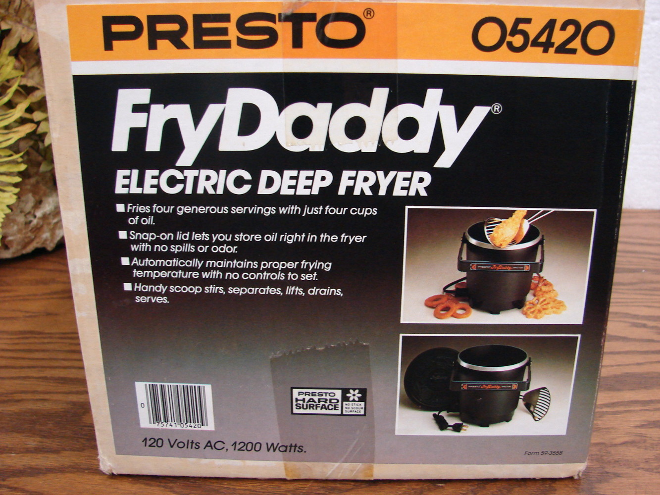 Brand New Complete Vintage Presto FryDaddy Electric Deep Fryer #05420 Non Stick 4 Cup
