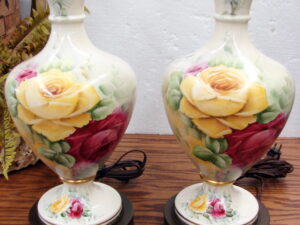 Set/2 Vintage Victorian Rose Gold Trim Table Lamps w/ Lamp Shades