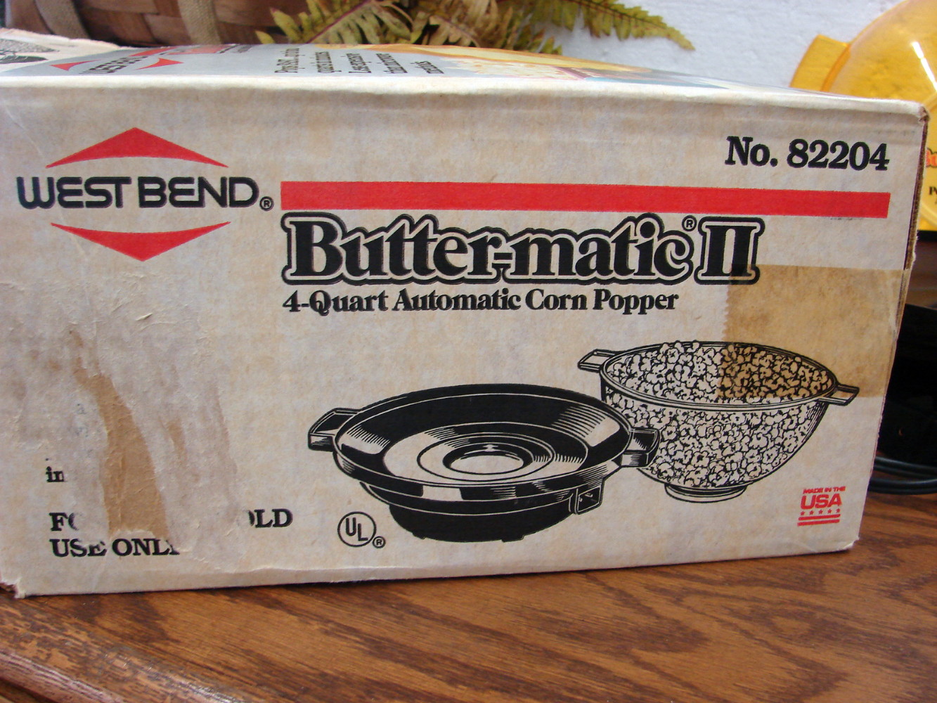 Vintage Complete West Bend Butter-Matic II Electric Popcorn Popper in Original Box - Image 3