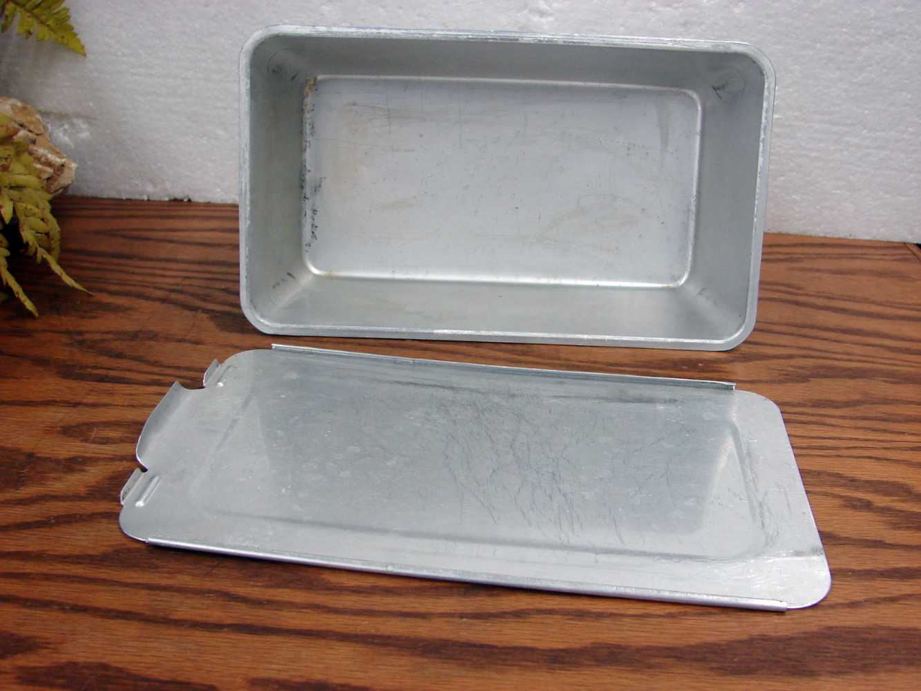 Vintage West Bend Aluminum Loaf Pan w/ Sliding Lid 9 x 5 x 3 Inches - Image 2