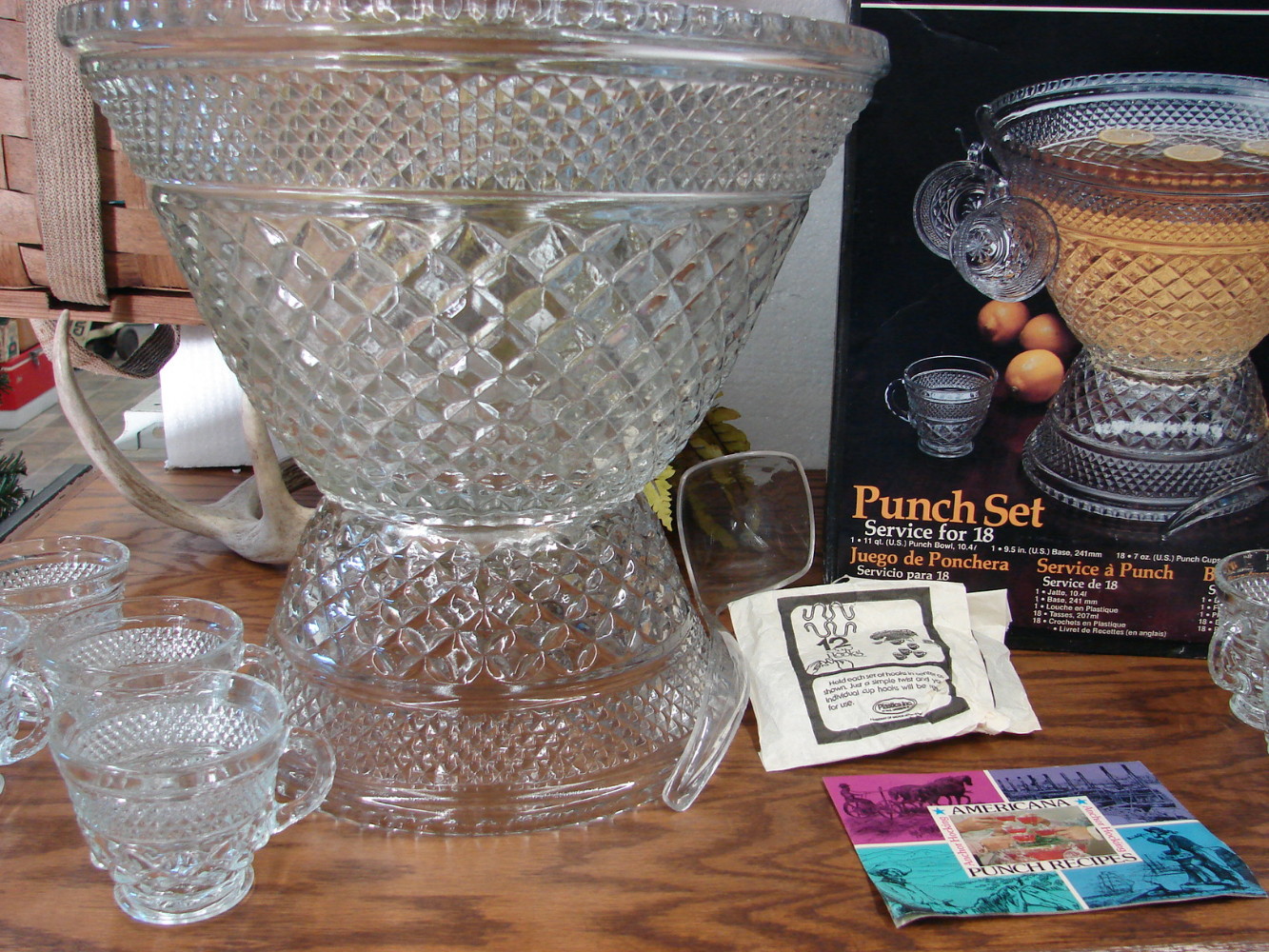 39 pc Set Vintage Anchor Hocking Wexford Crystal Punch Bowl Service for 18 - Image 2
